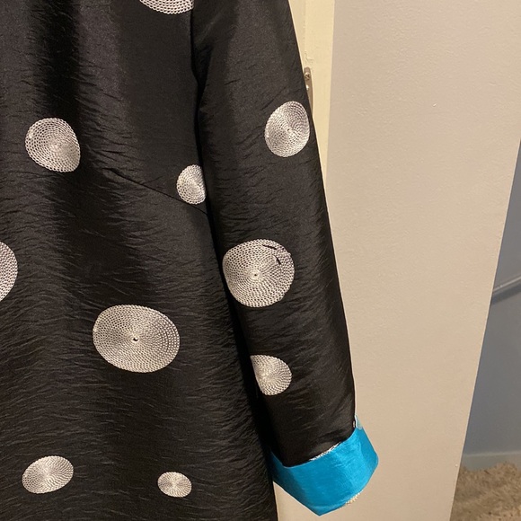 Black and sky blue open jacket with metallic embroidered details, size large - Picture 5 of 6